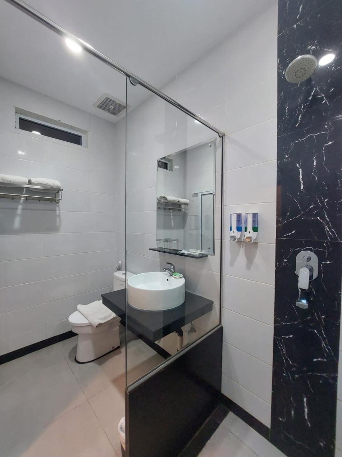 Batam Harbour Boutique Hotel & Spa Nagoya Room photo